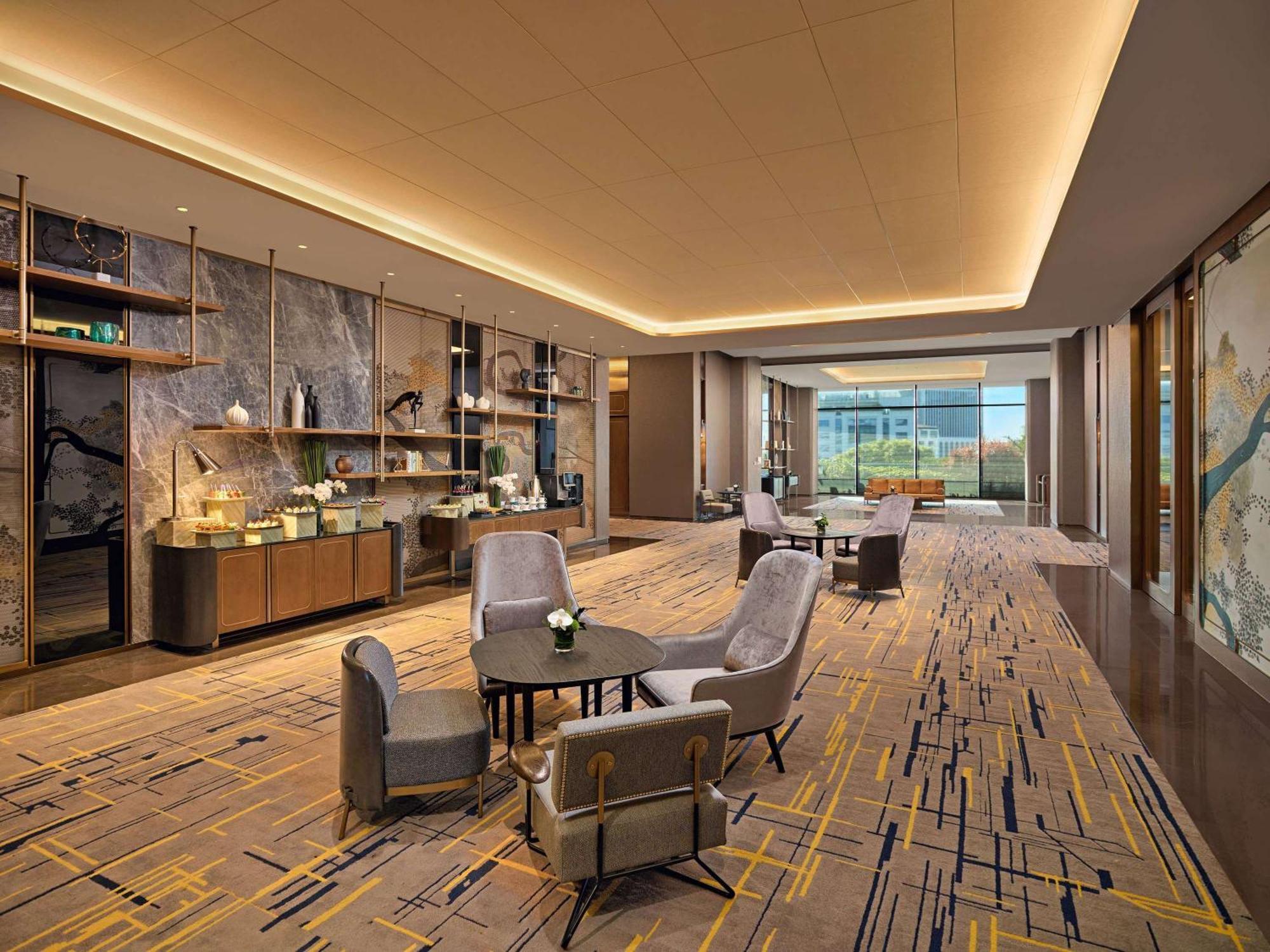 Pullman Hai Phong Grand Hotel Exterior photo
