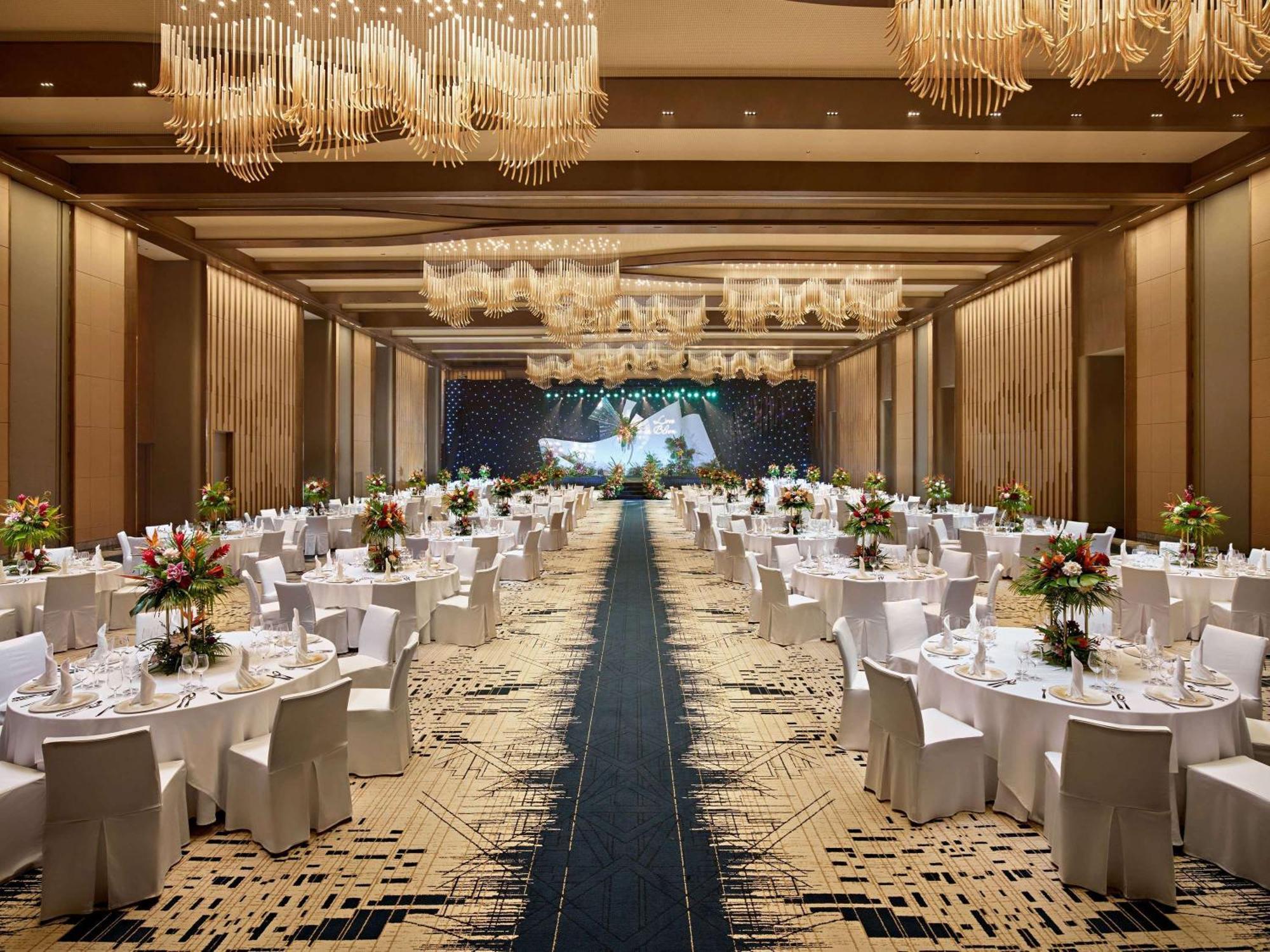 Pullman Hai Phong Grand Hotel Exterior photo